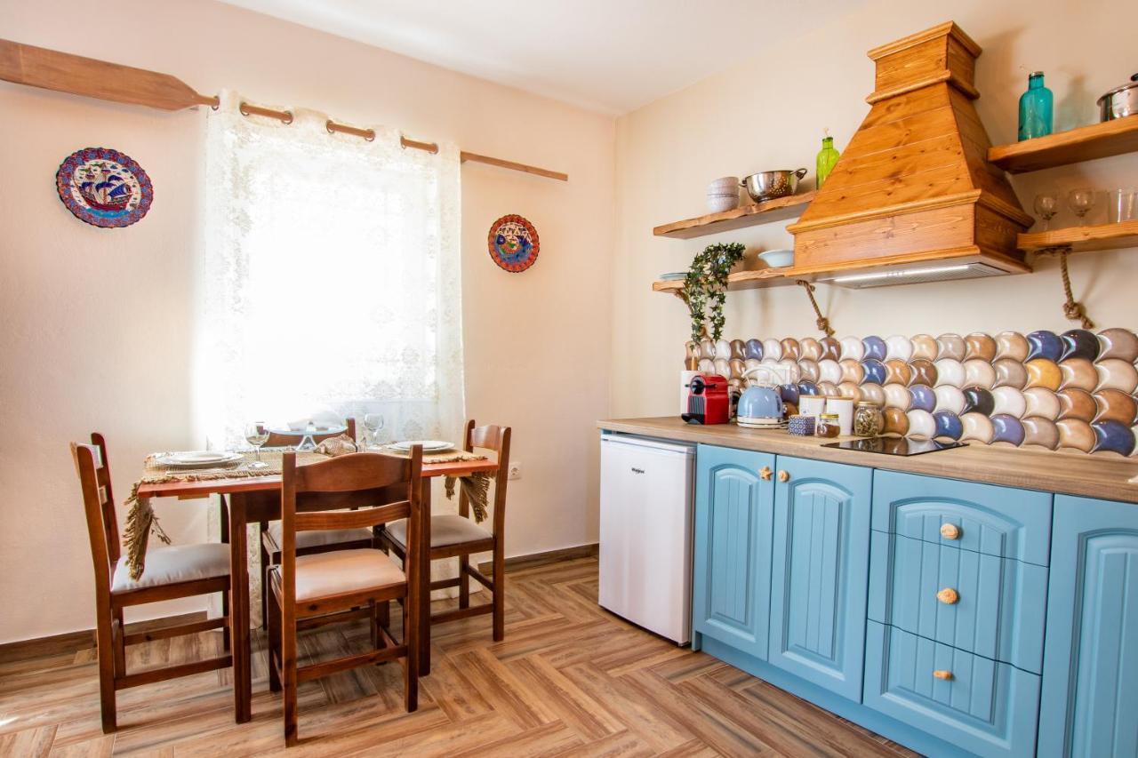 Gorgona Blue Apartments カルパトス エクステリア 写真